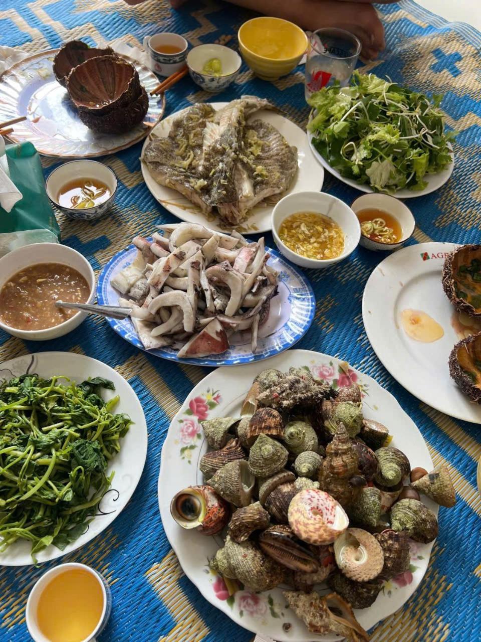 Nha Nghi Kim Ngan Bed and Breakfast Ly Son Exteriör bild
